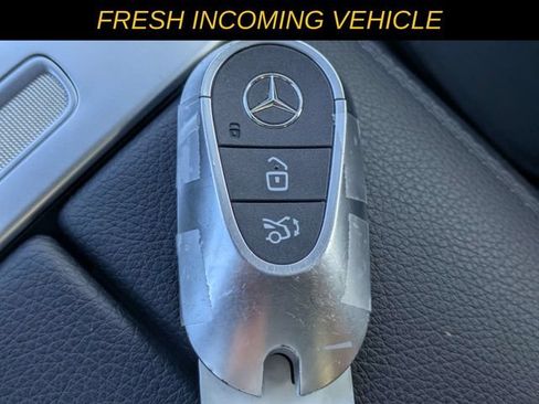 Used 2025 Mercedes-Benz C 300 4MATIC Sedan image 28