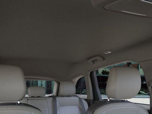 New 2025 Lincoln Nautilus Premier image 22