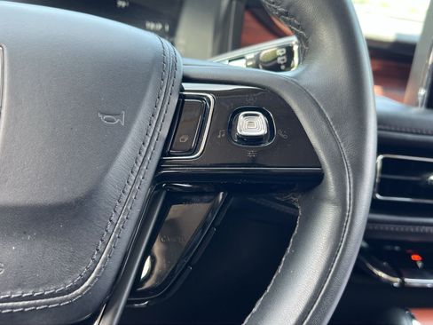 Used 2024 Lincoln Aviator Reserve AWD/4WD image 37