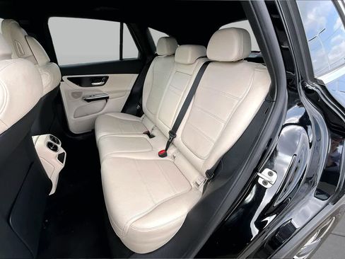 Certified 2024 Mercedes-Benz GLC 300 4MATIC image 21