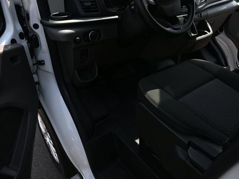 Used 2025 Ford Transit 250 Low Roof w/ Exterior Upgrade Package image 7