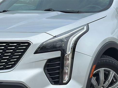 Used 2022 Cadillac XT4 Premium Luxury w/ Safety Alert Package image 4