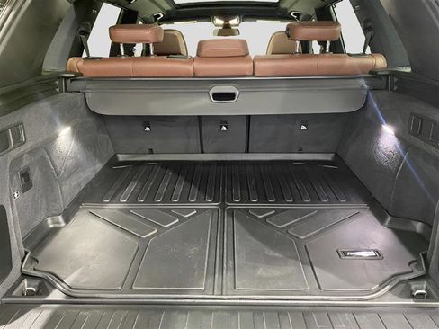 Used 2019 BMW X5 xDrive50i w/ M Sport Package image 26