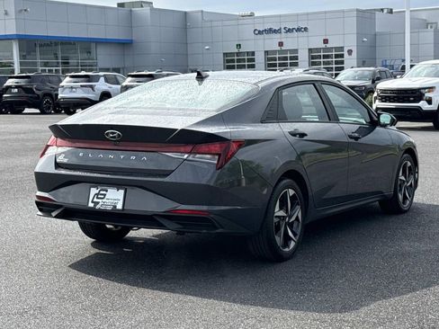 Used 2023 Hyundai Elantra SEL w/ Convenience Package FWD image 24