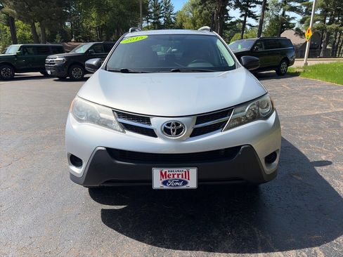 Used 2015 Toyota RAV4 LE AWD/4WD image 2