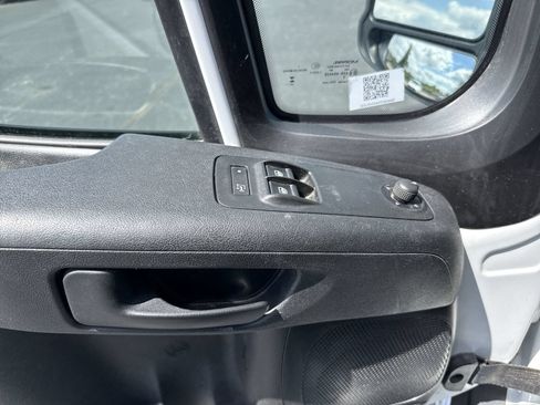 Used 2023 RAM ProMaster 2500 FWD image 15
