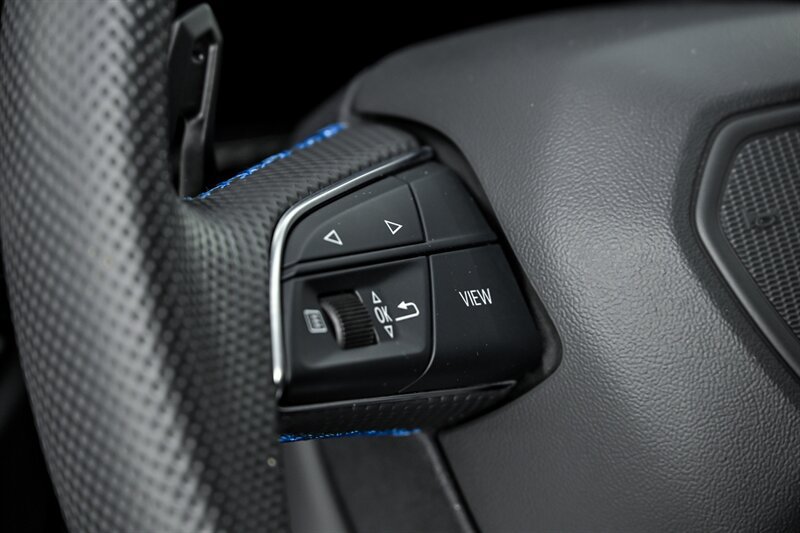 Used 2022 Lamborghini Urus AWD/4WD image 38