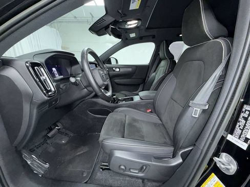 Used 2023 Volvo XC40 Recharge Plus AWD/4WD image 12