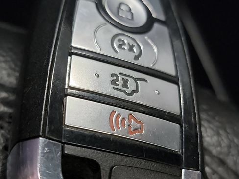 Used 2021 Ford Expedition Limited AWD/4WD image 32