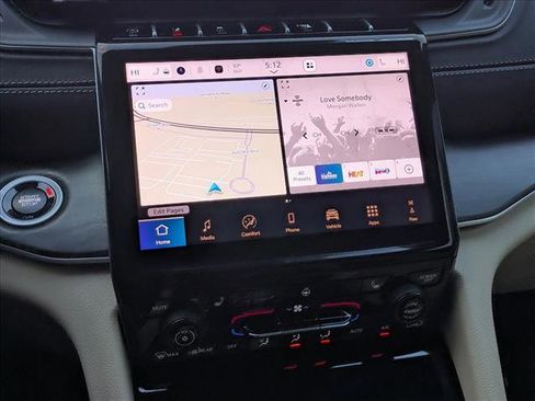 New 2025 Jeep Grand Cherokee Limited image 12