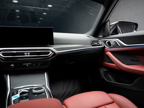 Used 2023 BMW i4 eDrive40 w/ Premium Package image 39