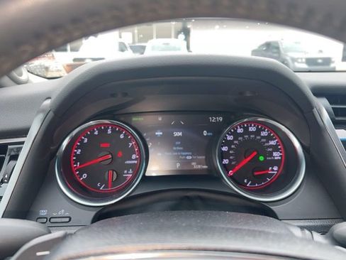 Used 2020 Toyota Camry XSE image 12