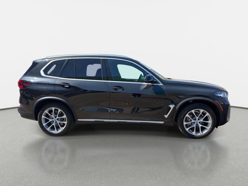 Used 2025 BMW X5 xDrive40i w/ Premium Essential Package AWD/4WD image 2