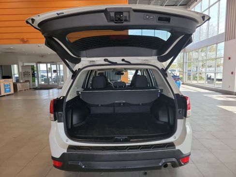 Used 2021 Subaru Forester Premium AWD/4WD image 29