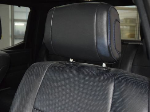 Used 2024 Toyota Tundra Platinum AWD/4WD image 36
