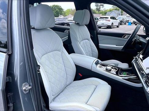 Used 2023 BMW X7 xDrive40i w/ Executive Package AWD/4WD image 29