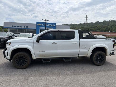 Used 2019 Chevrolet Silverado 1500 RST w/ True North Edition AWD/4WD image 2