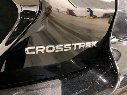 Used 2025 Subaru Crosstrek 2.5i Limited AWD/4WD image 8