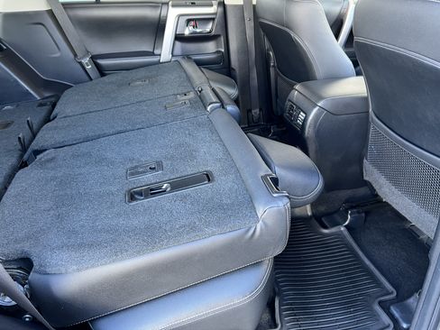 Used 2021 Toyota 4Runner SR5 Premium w/ Moonroof Package AWD/4WD image 25