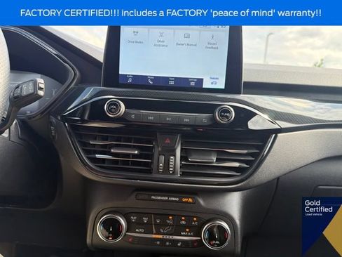 Certified 2025 Ford Escape ST-Line Select AWD/4WD image 33