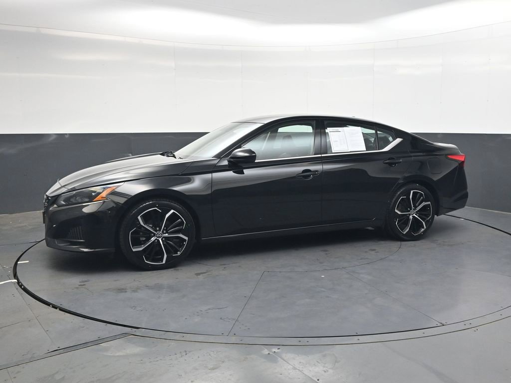 Certified 2024 Nissan Altima 2.5 SR FWD image 11