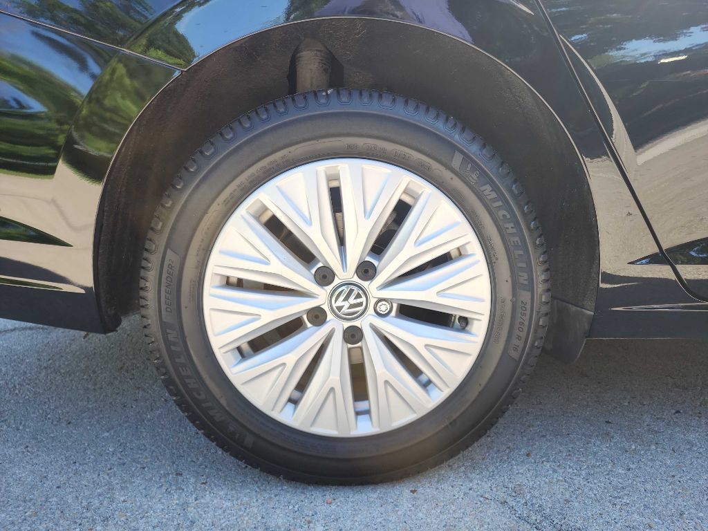 Used 2019 Volkswagen Jetta S w/ Driver Assistance Package FWD image 7