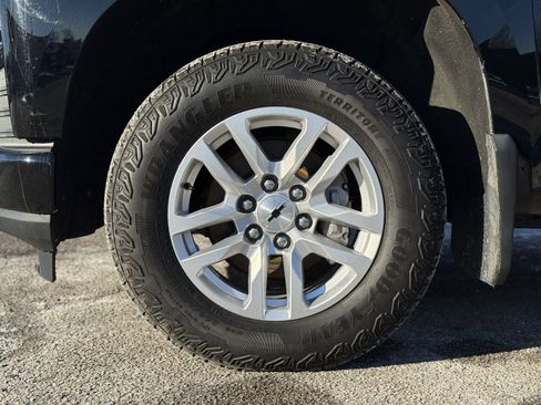 Used 2019 Chevrolet Silverado 1500 RST image 4