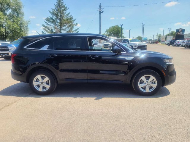 Used 2023 Kia Sorento LX AWD/4WD image 5