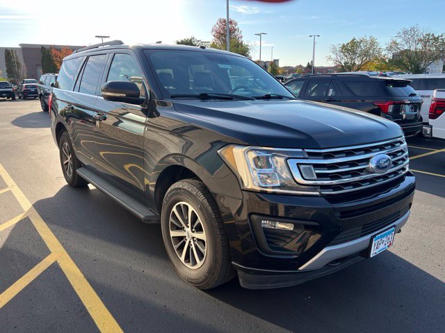 Used 2019 Ford Expedition XLT w/ Equipment Group 201A AWD/4WD image 1