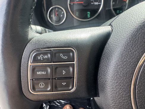 Used 2015 Jeep Wrangler Unlimited Sport w/ Connectivity Group AWD/4WD image 13