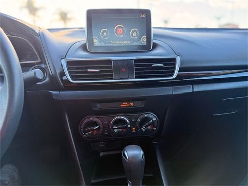 Used 2016 MAZDA MAZDA3 i Sport image 15