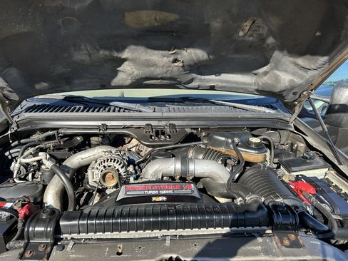 Used 2004 Ford Excursion Limited image 13