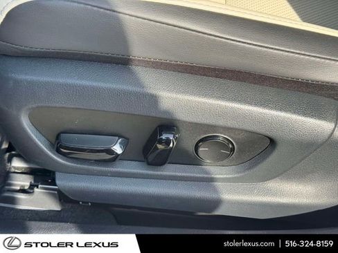 Used 2024 Lexus ES 350 w/ Premium Package image 20