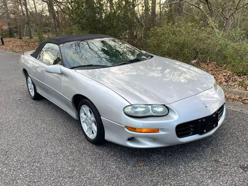 Used 2002 Chevrolet Camaro LT image 9