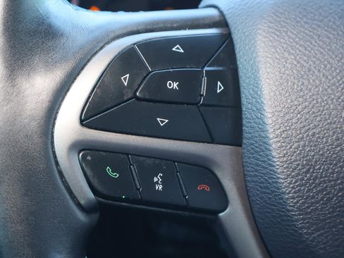 Used 2019 Jeep Grand Cherokee Laredo image 22