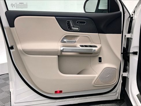 Certified 2024 Mercedes-Benz EQB 250+ image 24