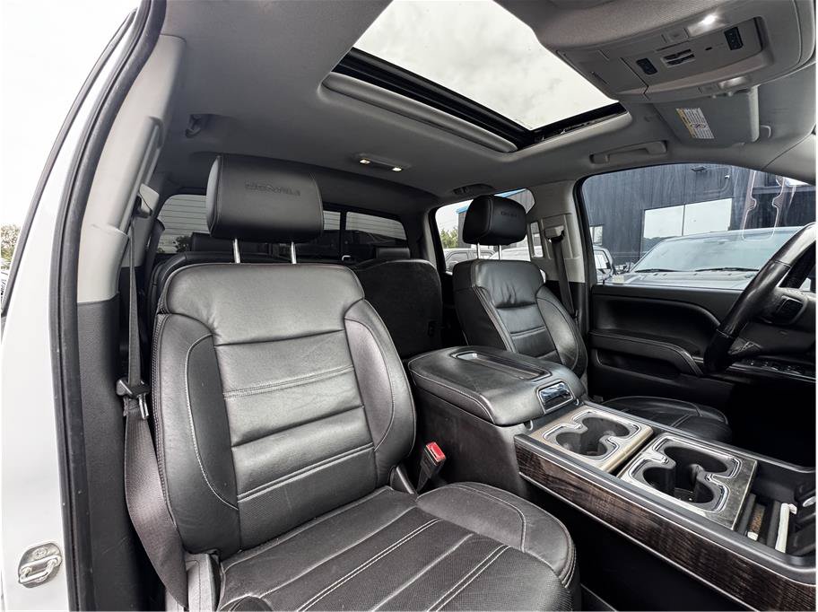 Used 2015 GMC Sierra 2500 Denali w/ Duramax Plus Package AWD/4WD image 4
