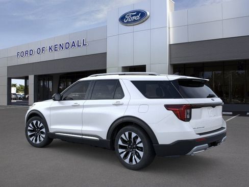 New 2026 Ford Explorer Platinum image 4