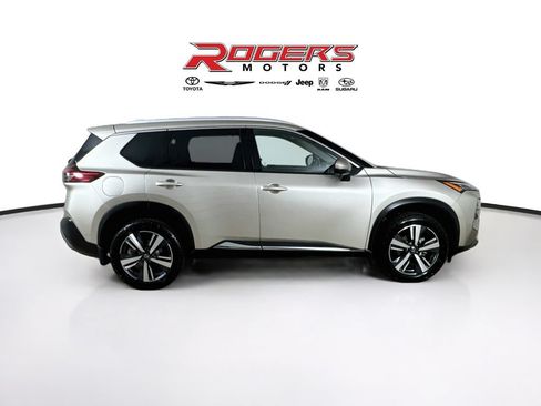Used 2021 Nissan Rogue SL AWD/4WD image 9