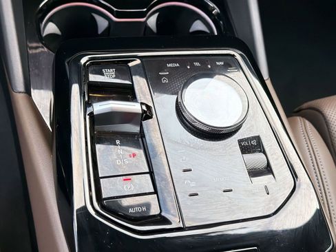 Certified 2025 BMW 540i xDrive AWD/4WD image 17