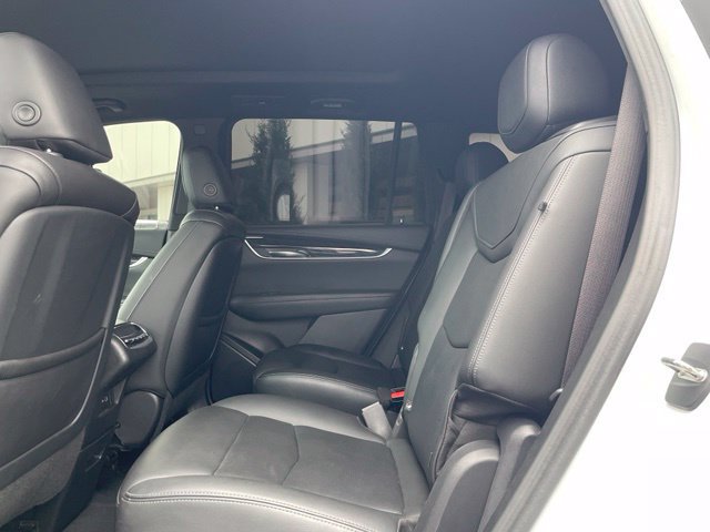 Used 2022 Cadillac XT6 Premium Luxury w/ Technology Package FWD image 34