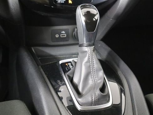 Used 2021 Nissan Rogue Sport S FWD image 27