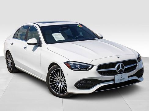 Used 2025 Mercedes-Benz C 300 4MATIC Sedan image 2