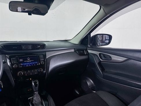 Used 2020 Nissan Rogue Sport S image 20