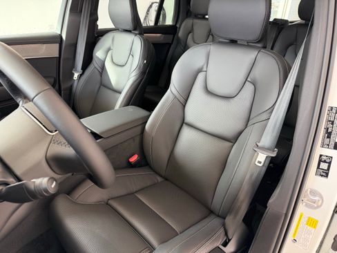 New 2026 Volvo XC90 T8 Ultra w/ Protection Package Premier image 17