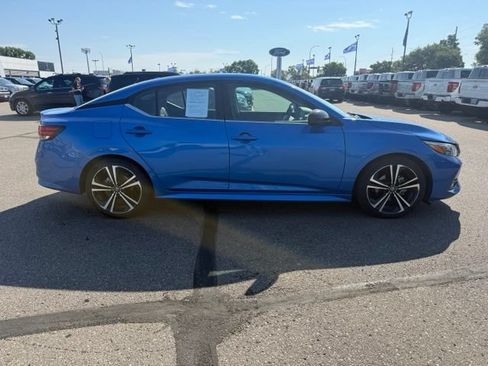 Used 2022 Nissan Sentra SR w/ Lighting Package FWD image 11