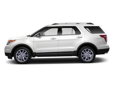 Used 2013 Ford Explorer XLT FWD image 3