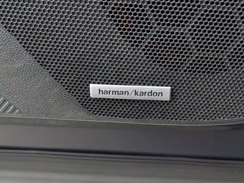 Used 2025 Subaru Forester Limited w/ Popular Package #1 image 11