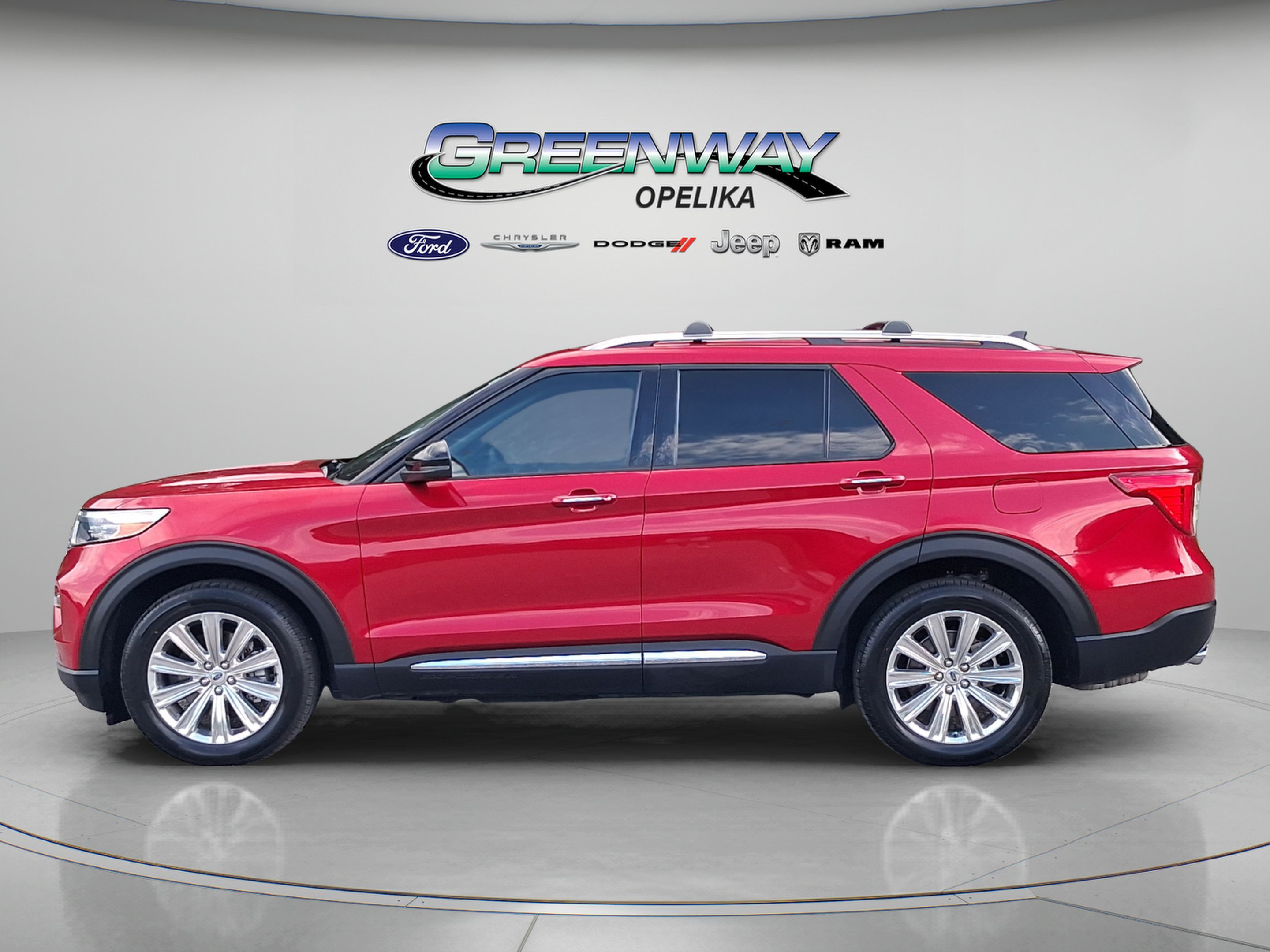 Used 2023 Ford Explorer Limited w/ Hybrid Equipment Group 310A AWD/4WD image 4