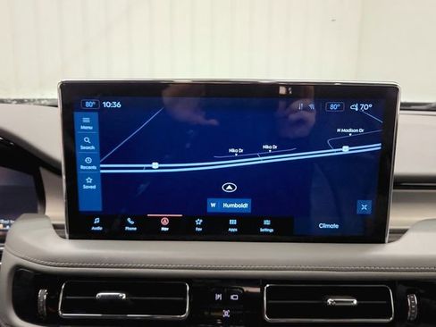 Used 2021 Lincoln Nautilus Reserve image 25